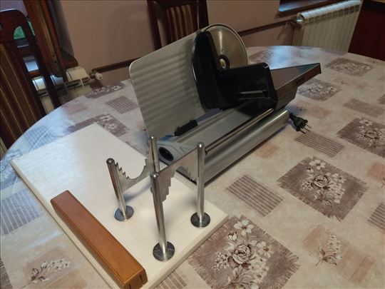 Mesoreznica I stalak za šunku