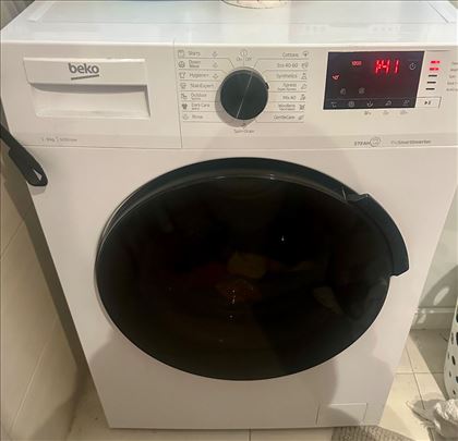 Prodajem par meseci staru Beko masinu 