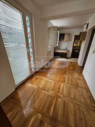 Stan 25m2 u Višnjičkoj banji