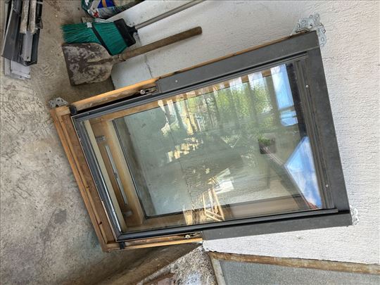 Velux krovni prozori polovni