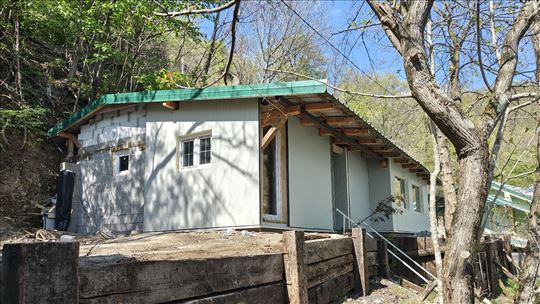 Čačak (jezero), vikend kuća, 74m2, plac 5,6 ari 