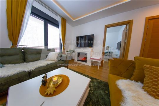 Jedinstveni Lux apartman centar-62m² Vila Pekovic