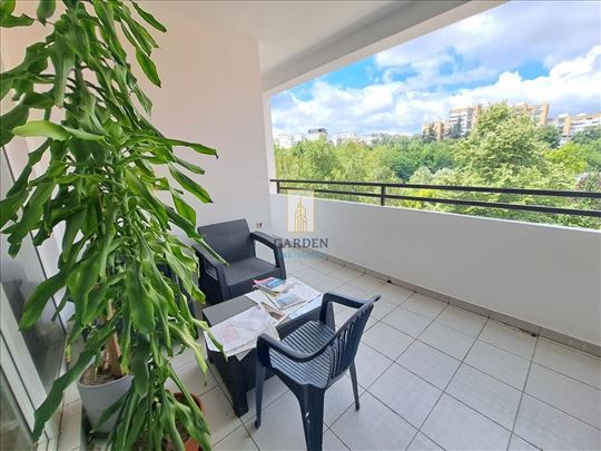 Prodaja stana 180m2 Mirijevo