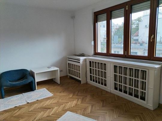 Svetogorska, 58m2,dvosoban stan za poslovne namene