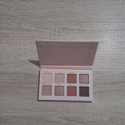 Bourjois Parise paleta senki za oči roze Rose