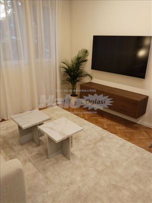 Galenika, Emilije Jakšić 40m2 + 2 terase po 5m2