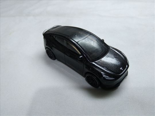 Hot Wheels Tesla model Y,oko 1^0,Malaysia,polovno