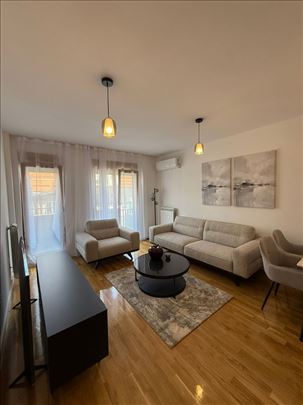 Izdaje se, LUX 1.5 - 48m2 na Vračaru, ulMaksima G.