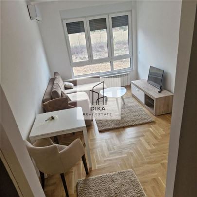 Jajinci, Bulevar Jna, 35m², 2.0