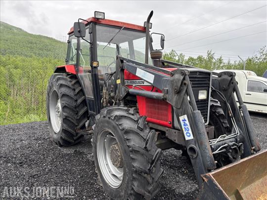 Massey Ferguson 375 4WD
