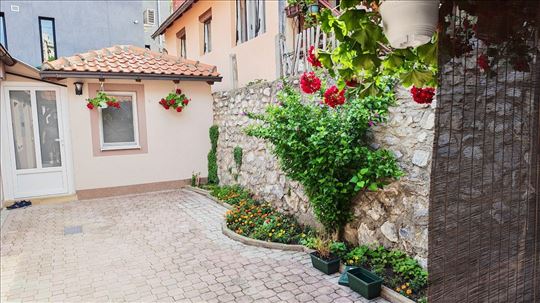 Stan Apartman 44m2 + 44m2