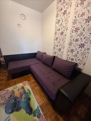 Ugaona garnitura na razvlačenje
