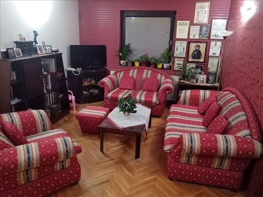 Garnitura za dnevnu sobu