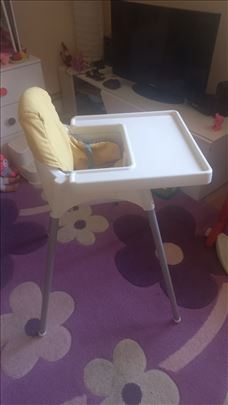 Ikea stolica za hranjenje