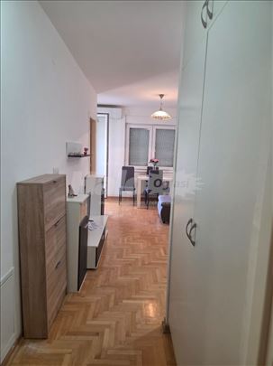 Izdavanje 1 sobnog stana Stepa Stepanovića 37m²