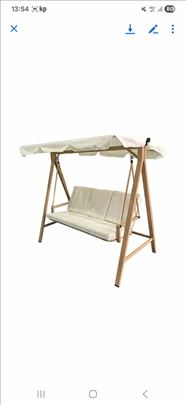 07. Ljuljaška za troje