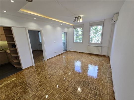 Arena, 4.0 polunamešten ID#4184