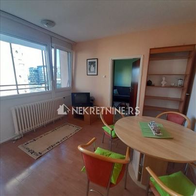 Blok 28,2.5 stan,namešten,useljiv ID#18526