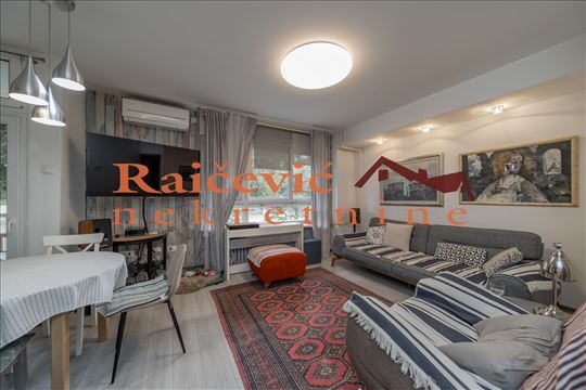 Blok 30, Bulevar Zorana Djindjica, 77 m2 + garaza