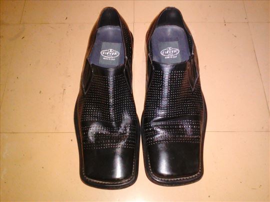 Cipele kožne muške broj 43/44 nove