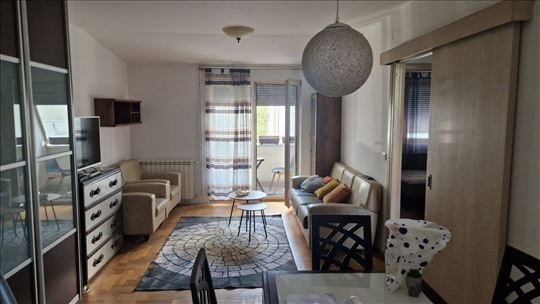 Crveni krst, novogradnja, funkcionalan, ID 24561