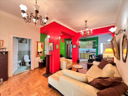 Elegantan salonac kod Botaničke bašte