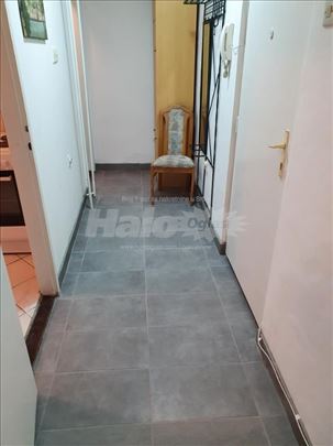 Izdajem jednosoban stan na Radijalcu