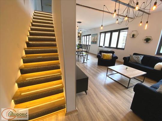 Četvorostran sa prelepim pogledom