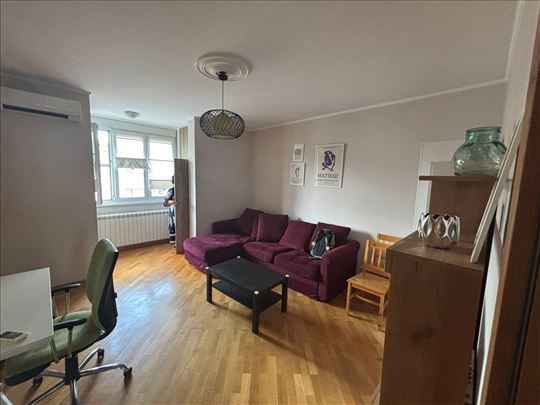 Skupština, renoviran, funkcionalan, ID 24558