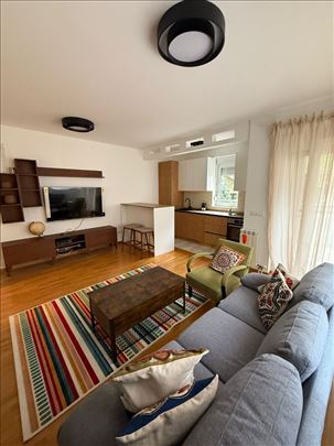 Voždovac,Bilećka,2.5,51m2,terasa,opremljen,useljiv