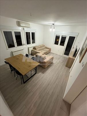 Zvezdara, 2, 50m2, dvoriste, parking mesto