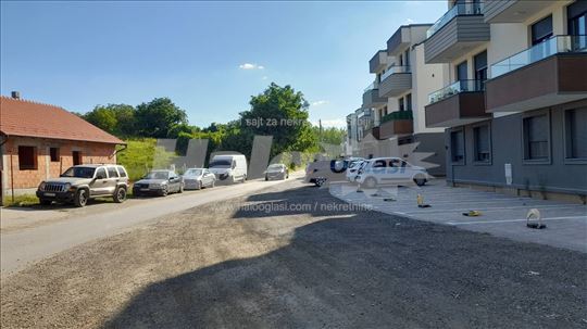 Alibegovac  Tihomira Arsica 3km od Promenade