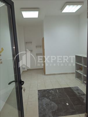 Izdaje se lokal u centru Niša, 15m2