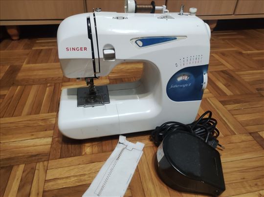 Mašina za šivenje Singer 117