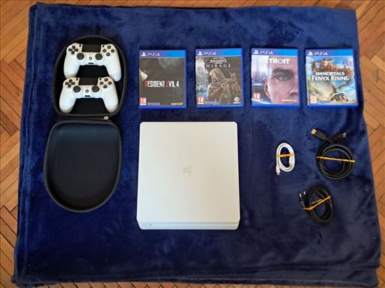 PS4 Slim 500GB White + 2 džojstika + 4 igre – komp