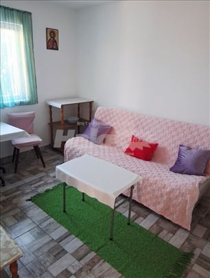 Centar, dvosoban, kompletno namešten