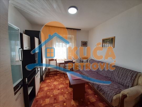 Izdaje se garsonjera na Panteleju, 20m2