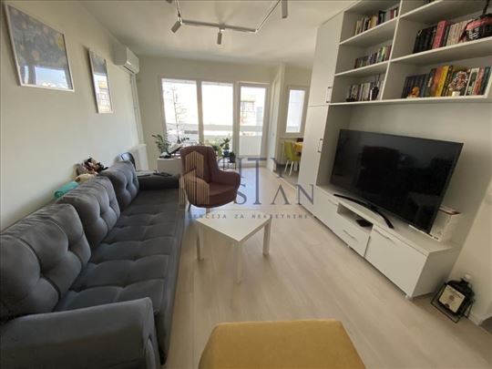 Komforan, lux sređen 2.0 stan ID#1059