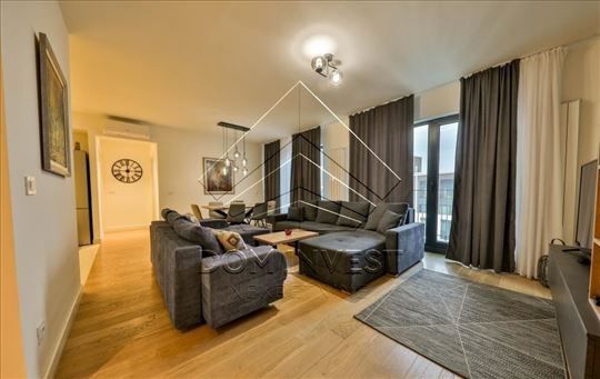 Luksuzan penthaus 101m2, Beograd na vodi