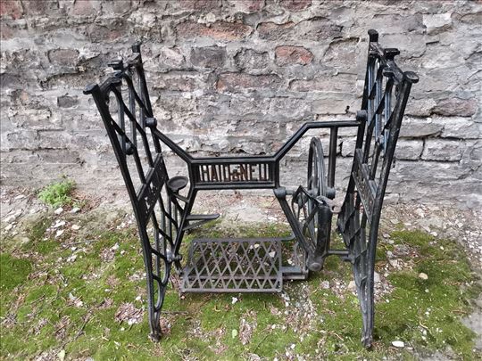 Postolje šivaće mašine
