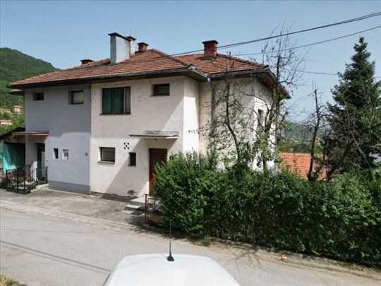 Prodaje se kuća  184 m², Pionirska, Prijepolje