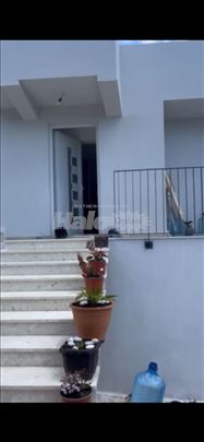 Prodaje se nova kuća