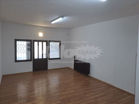 ZEMUN lokal za kancelariju, predstavništvo 30 kvm