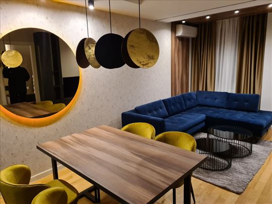 A blok lux 2.0 stan