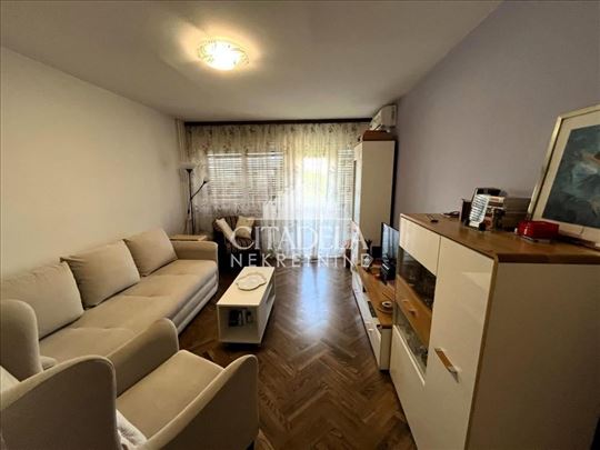Blok 29 - Bulevar Arsenija Čarnojevića, 76kvm+6 ID