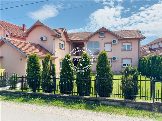 Ćava Kuća 269m2 Plac 5.26a
