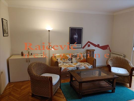 Dedinje, Jezdiceva, 2.0 stan u kuci, 70 m2