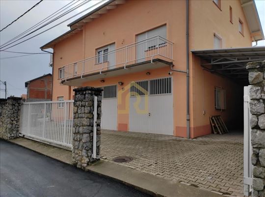 Izdavanje, kuća, Krivošinjska, 800m2, Id1729