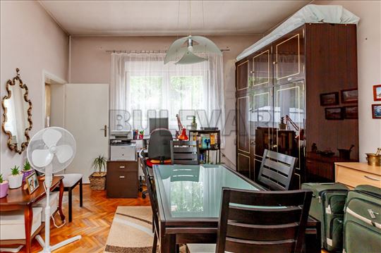 Kuća  na  Paliluli, 170 m2, plac 331 m2