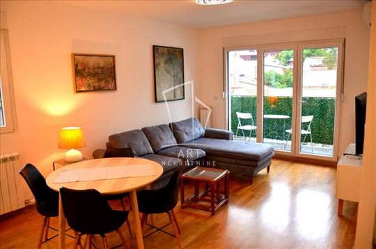 Lekino brdo, 57m2, sa parking mestom ID#11607